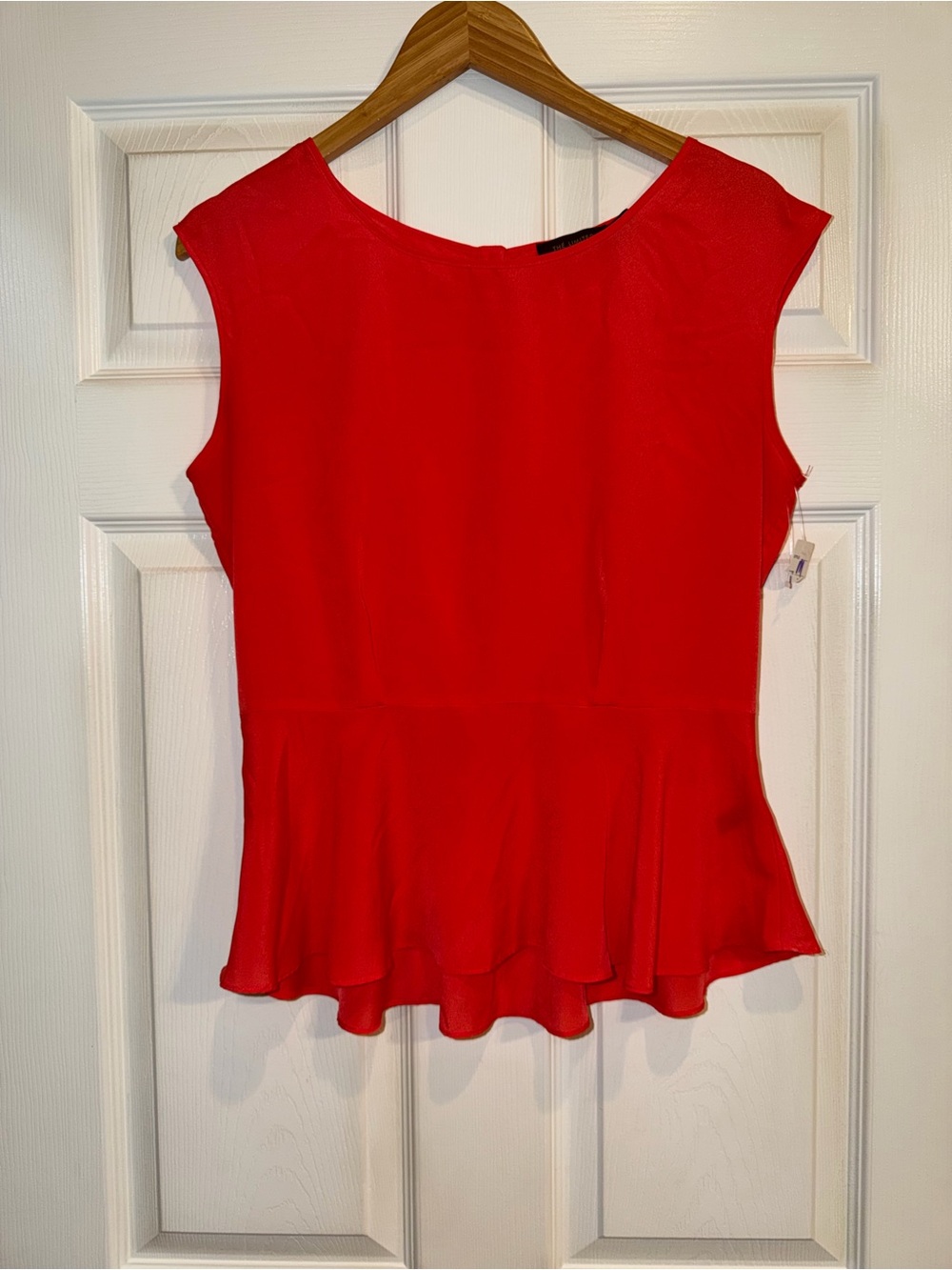 The Limited Red Sleeveless Peplum Blouse. EUC